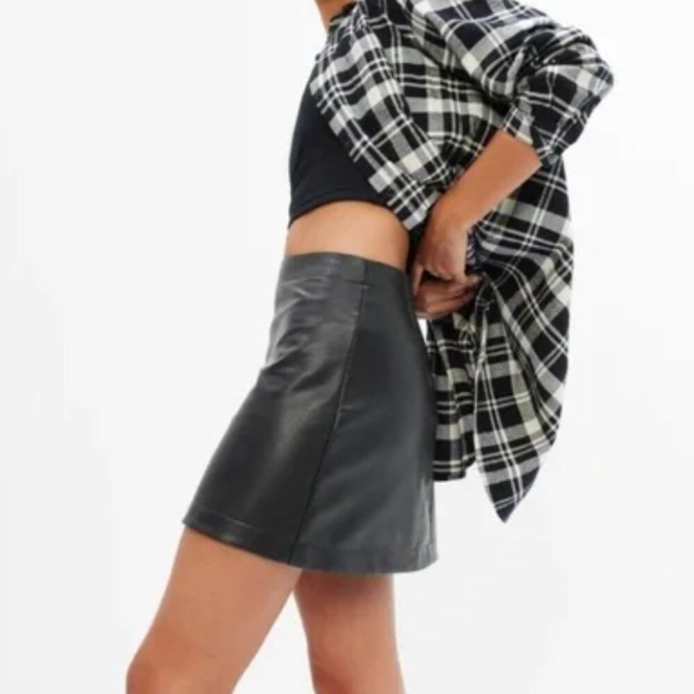 Gap faux leather skirt